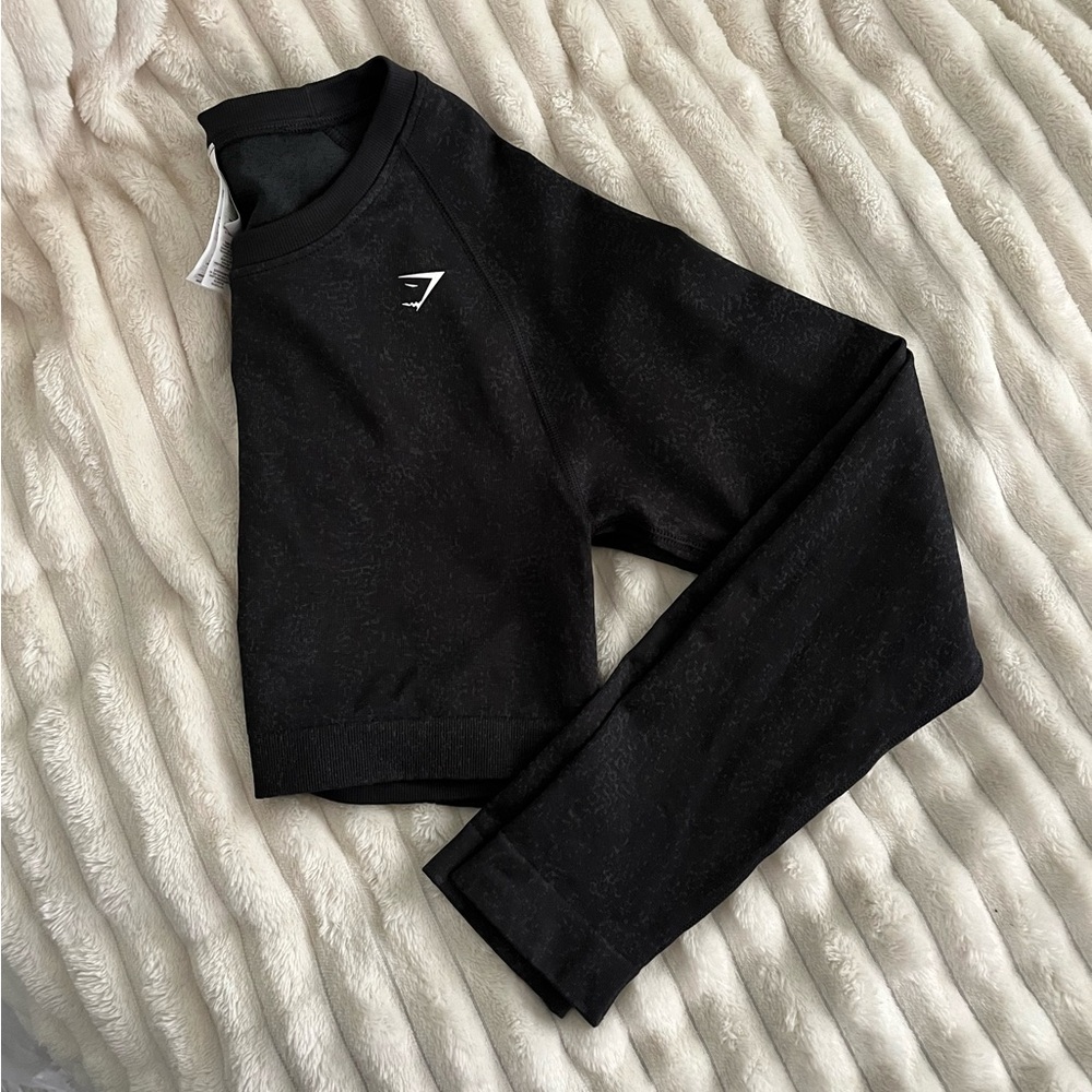 ADAPT FLECK SEAMLESS LONG SLEEVE CROP TOP in Mineral/Black • Size XLarge